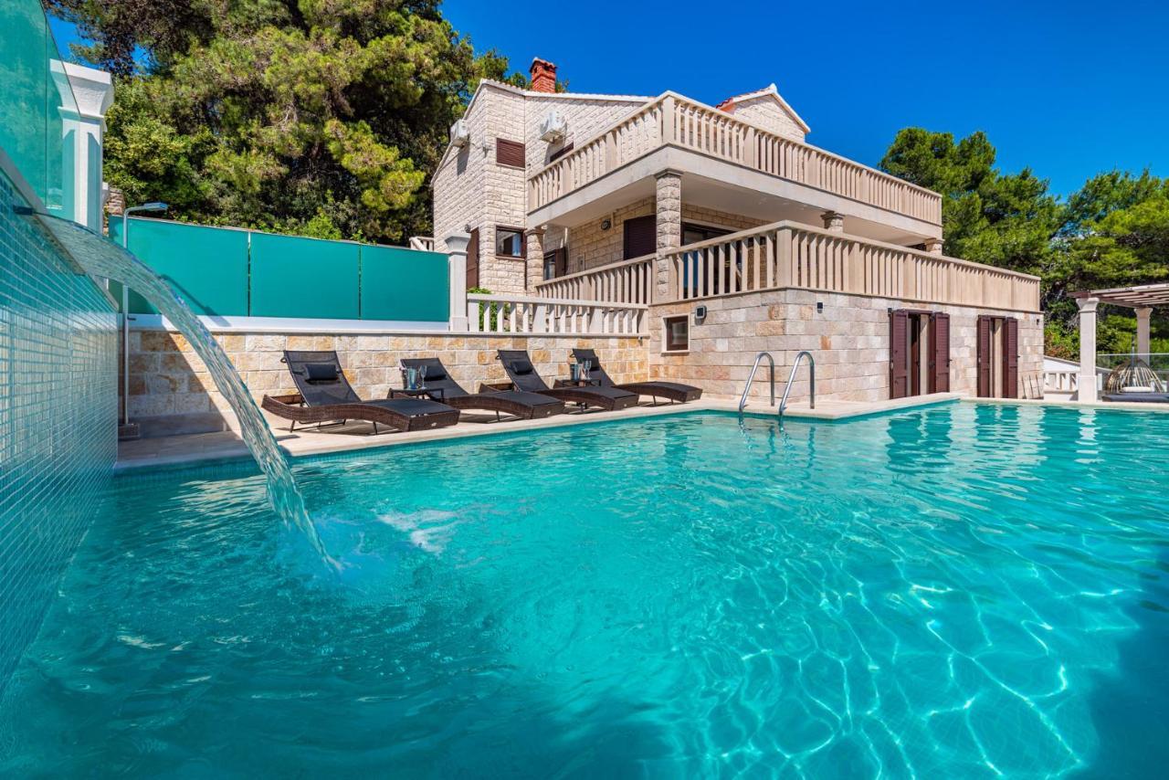 Villa Kadena - Luxury Seaside Villa With Private Heated Pool Selca  Esterno foto