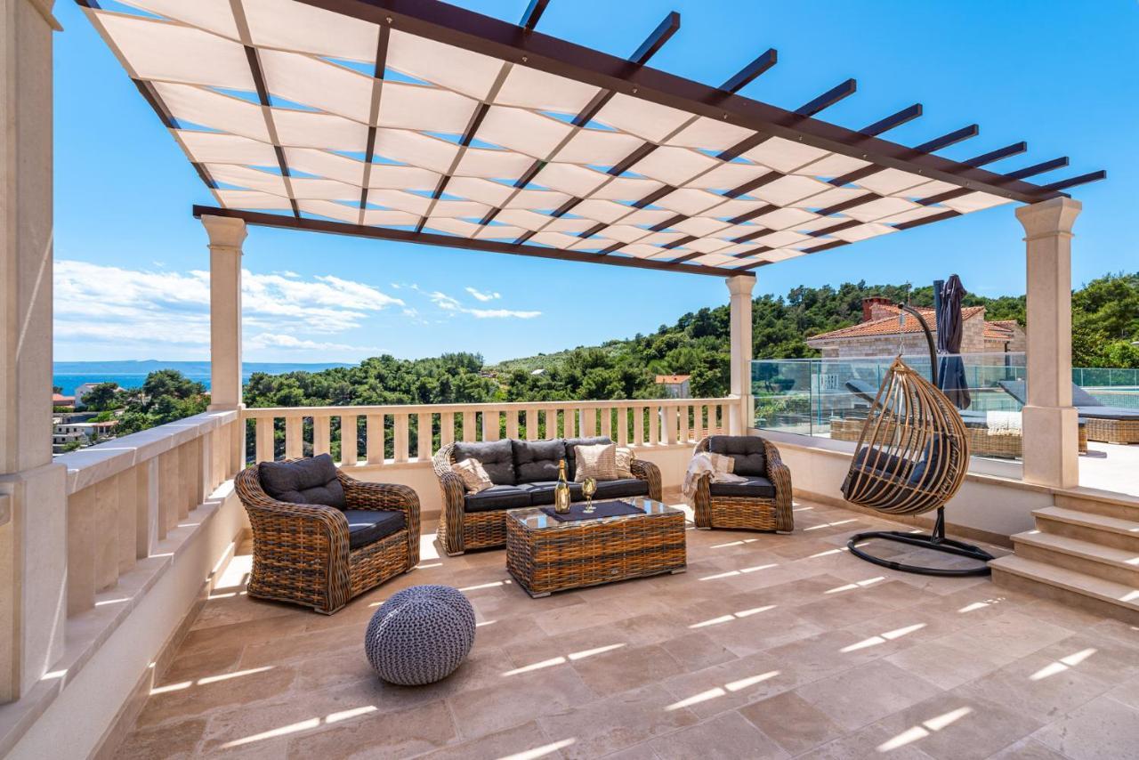 Villa Kadena - Luxury Seaside Villa With Private Heated Pool Selca  Esterno foto
