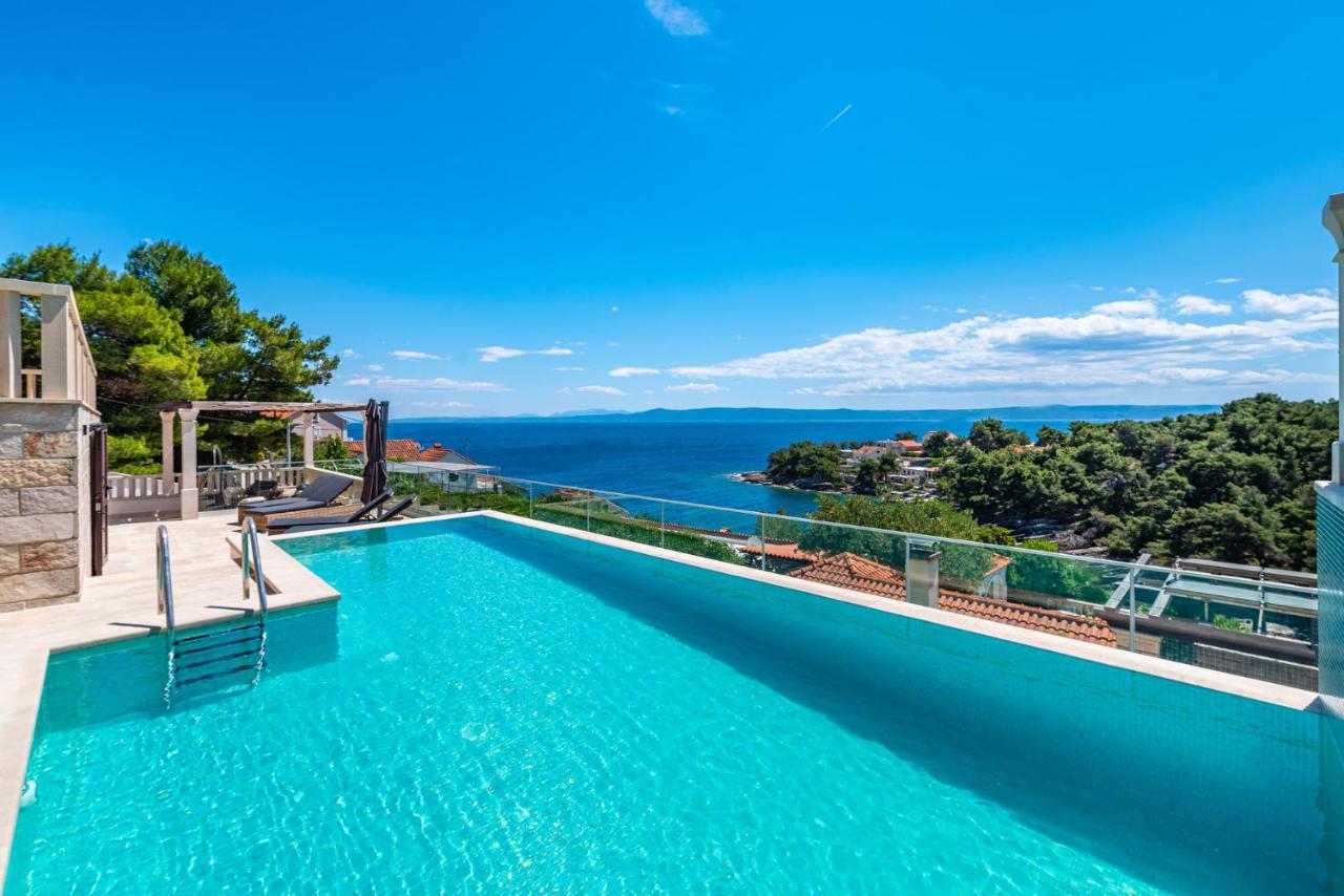 Villa Kadena - Luxury Seaside Villa With Private Heated Pool Selca  Esterno foto