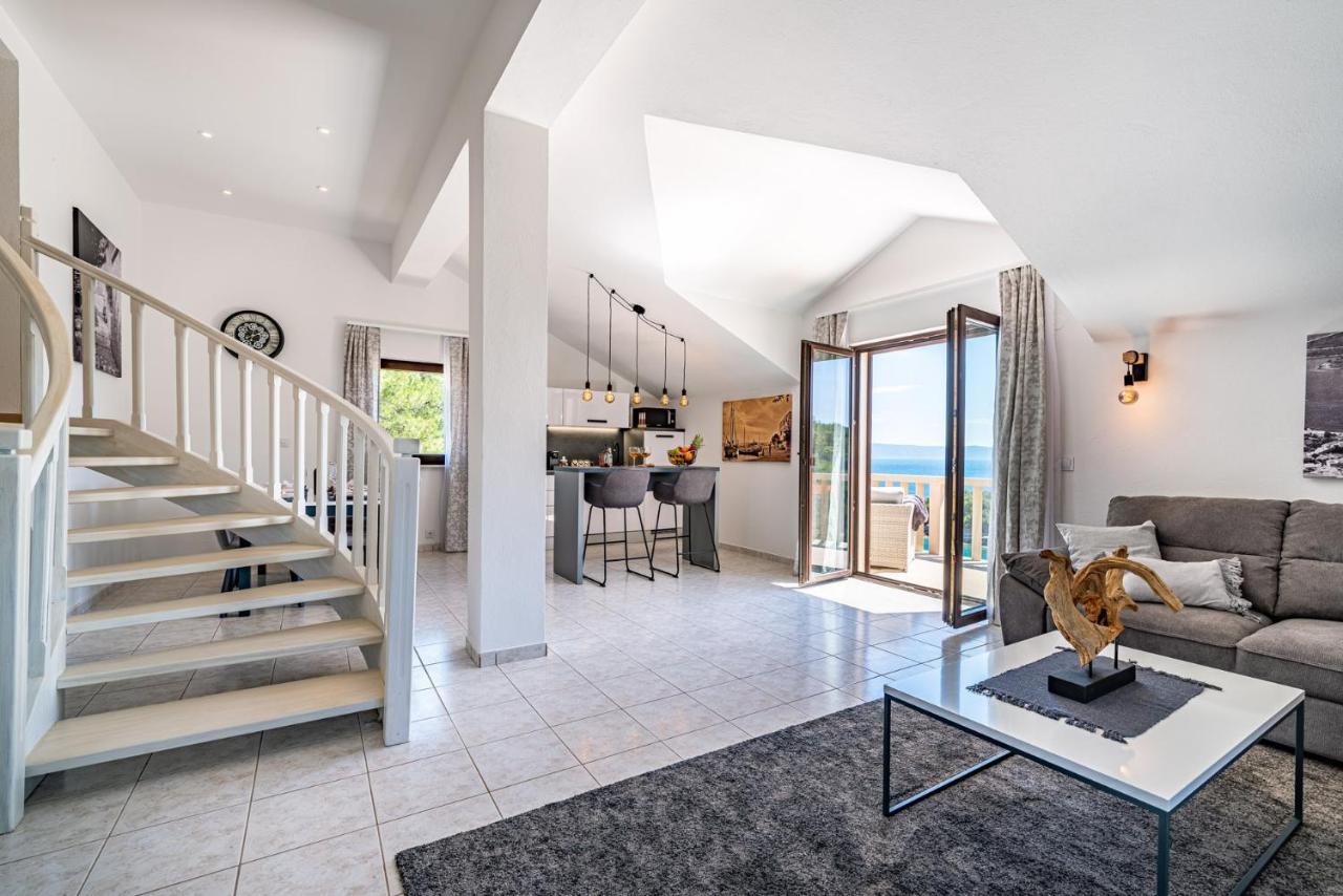 Villa Kadena - Luxury Seaside Villa With Private Heated Pool Selca  Esterno foto