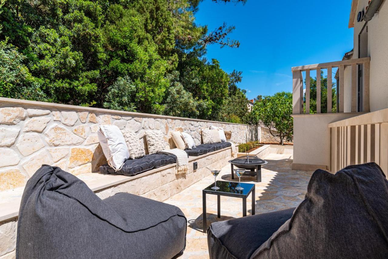 Villa Kadena - Luxury Seaside Villa With Private Heated Pool Selca  Esterno foto