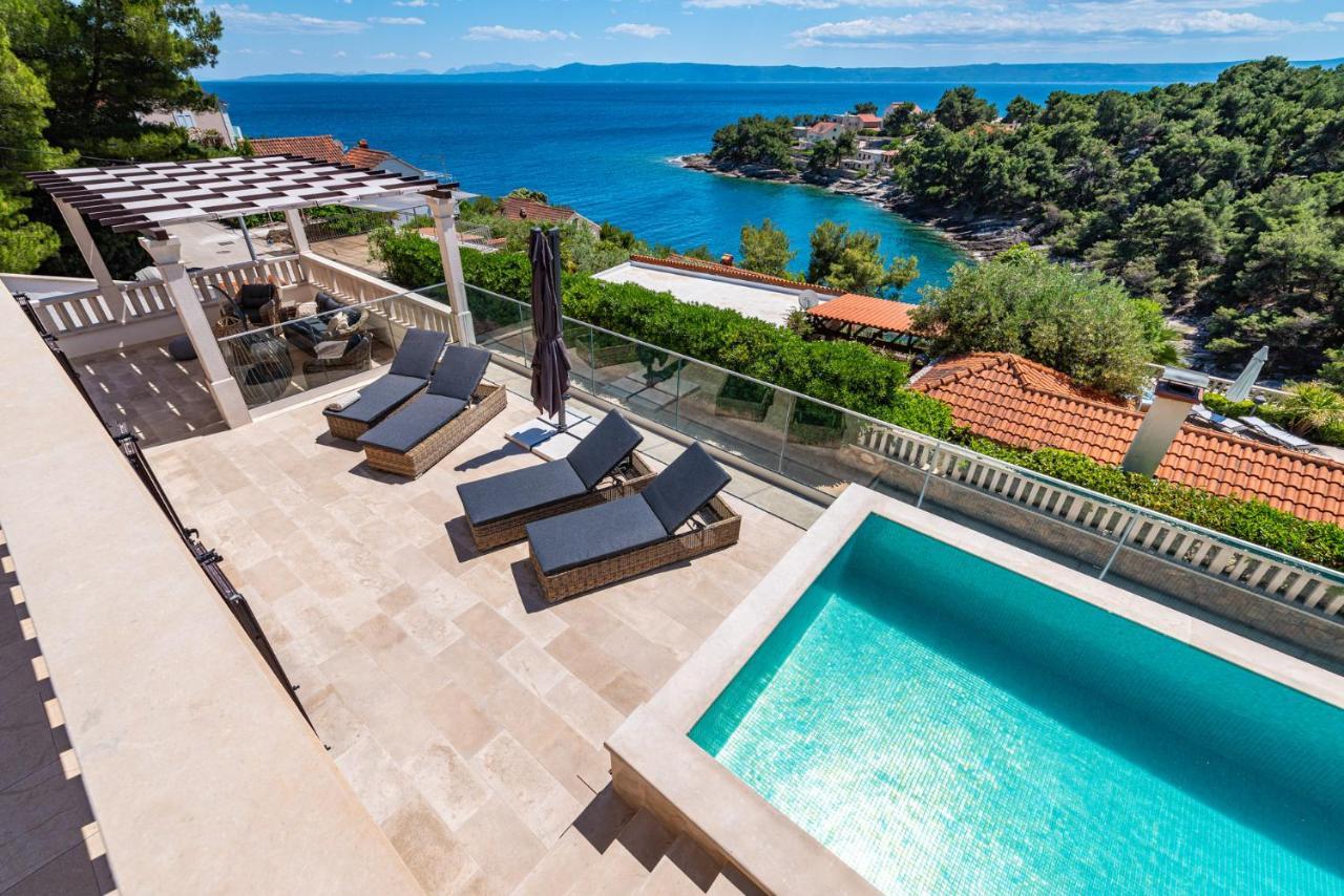 Villa Kadena - Luxury Seaside Villa With Private Heated Pool Selca  Esterno foto
