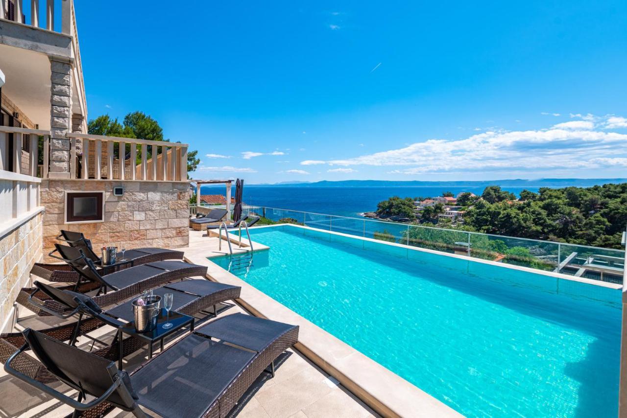 Villa Kadena - Luxury Seaside Villa With Private Heated Pool Selca  Esterno foto