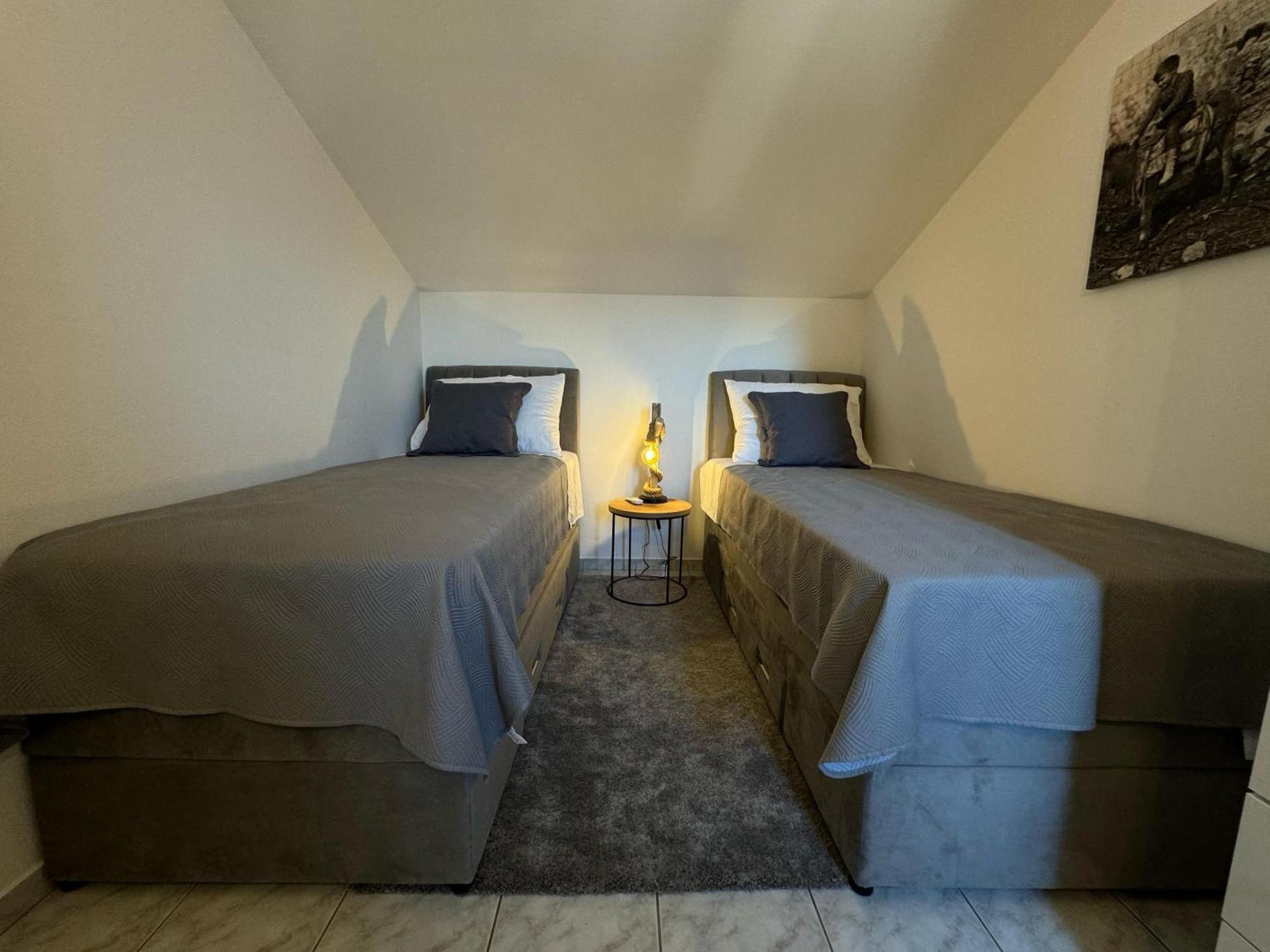 Villa Kadena - Luxury Seaside Villa With Private Heated Pool Selca  Esterno foto